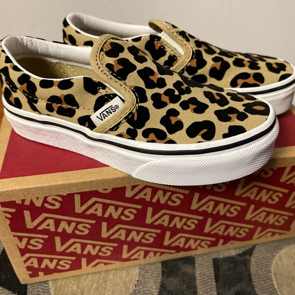 Vans - Picture 5 of 5